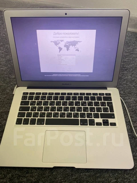 Apple MacBook Air 13 2011 Mid MC966. 13.3", 1,7����, ��� 4 ��, ���� 128���, WiFi: 1, Bluetooth: 1, ����������� �� 2��. ����