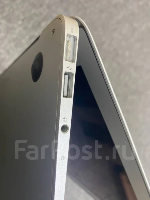 Apple MacBook Air 13 2011 Mid MC966. 13.3", 1,7����, ��� 4 ��, ���� 128���, WiFi: 1, Bluetooth: 1, ����������� �� 2��. ����