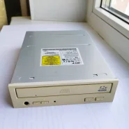 CD-ROM �������. ����