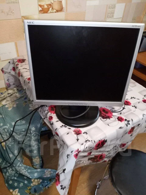 NEC. 18.9" ����