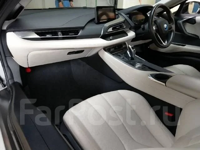 BMW i8. ��������, 4wd, 1.5, ������, 25 000����. ��, �/�. ��� ����� �� ������������ ����
