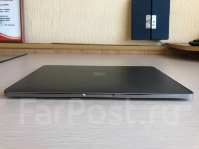Apple MacBook Pro 13 2019 Mid MV992. 13", 1,5����, ��� 8 ��, ���� 256���, WiFi: 1, Bluetooth: 1, ����������� �� 8��. ����