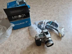 Minolta DiMage 7i. 5 - 5.9 ��, ���: 10� ����