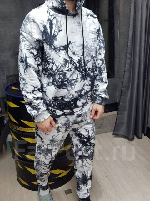 варенки коллинз. мужской костюм из варенки. джинсы варенки 2022. украсить джинсовое платье. Tie dye джинсы.