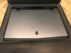 Dell Alienware 17 R4. 17", 2,9����, ��� 32 ��, ���� 1 500���, WiFi: 1, Bluetooth: 1, ����������� �� 1��. ����