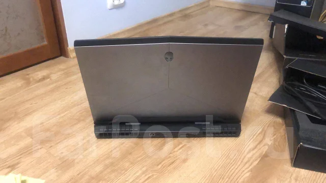 Dell Alienware 17 R4. 17", 2,9����, ��� 32 ��, ���� 1 500���, WiFi: 1, Bluetooth: 1, ����������� �� 1��. ����