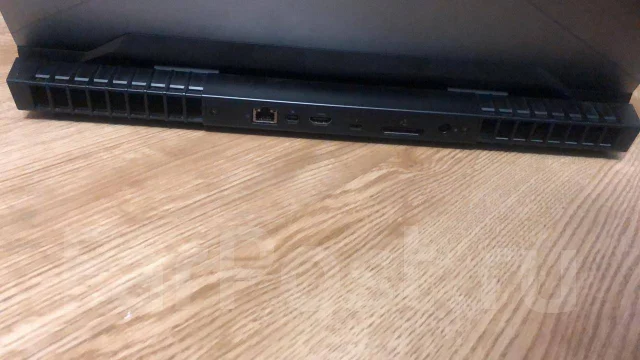 Dell Alienware 17 R4. 17", 2,9����, ��� 32 ��, ���� 1 500���, WiFi: 1, Bluetooth: 1, ����������� �� 1��. ����