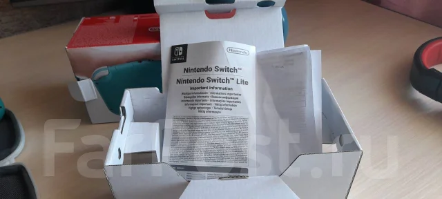 Nintendo Switch Lite ����