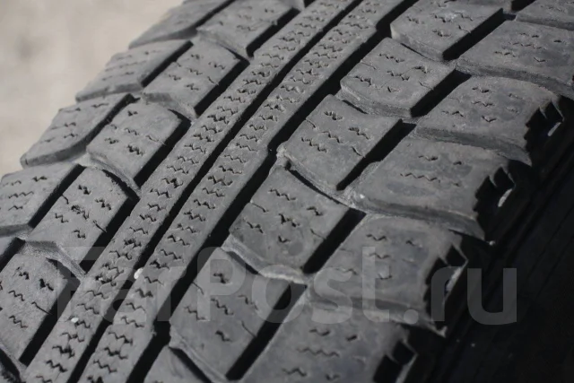 Dunlop Graspic DS-V. �����������, 2011 ���, �/�, ����� 70 % ����