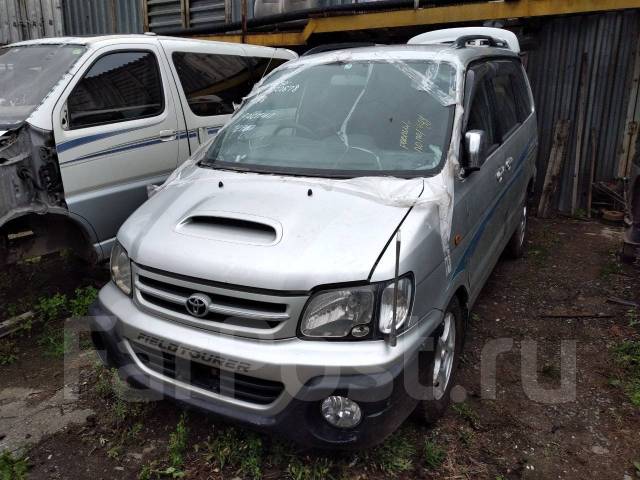 Toyota noah cr50