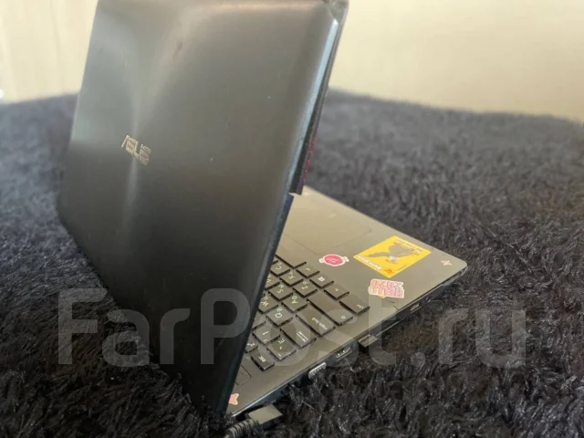 Asus X553M. ��� 4 ��, ���� 500���, WiFi: 1, Bluetooth: 1 ����