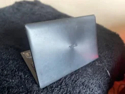 Asus X553M. ��� 4 ��, ���� 500���, WiFi: 1, Bluetooth: 1 ����