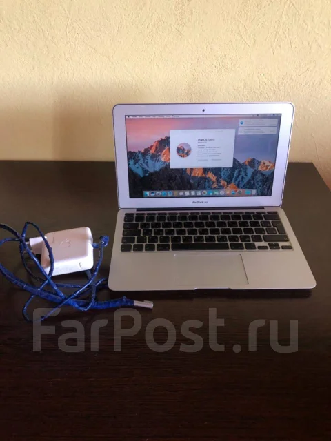 Apple MacBook Air 11 2010 Late. 11", 1,4����, ��� 4 ��, ���� 120���, WiFi: 1, Bluetooth: 1, ����������� �� 24��. ����
