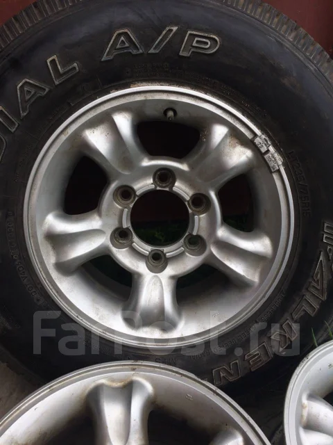 Advan F15. 5.0x15", 5x110 ����