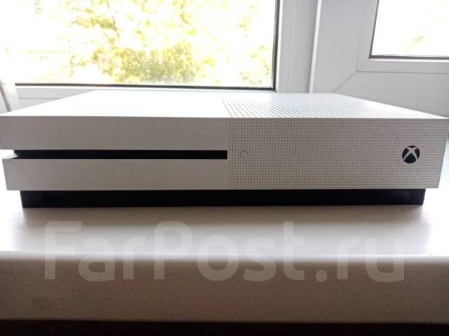 Xbox One Slim 500gb, геймпад и подписка 1 месяц -код, б/у, в наличии ...