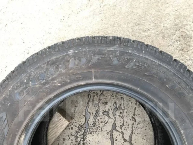 Goodyear UltraGrip 500