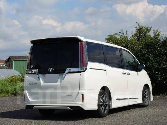 Toyota Esquire. ��������, 4wd, 2.0 (152��.�.), ������, 56 000����. ��, �/�. ��� ����� �� ������������ ����