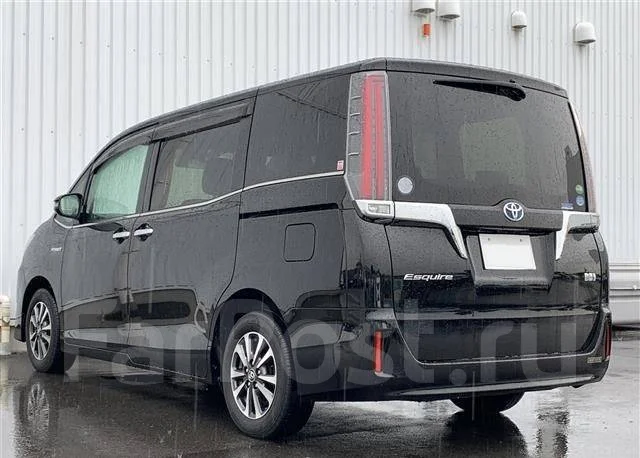 Toyota Esquire. ��������, ��������, 1.8 (99��.�.), ������, 30 000����. ��, �/�. ��� ����� �� ������������ ����
