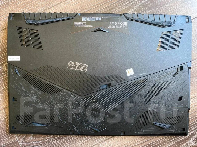 MSI GP75 Leopard. 17.3", 2,6����, ��� 8 ��, ���� 512���, Bluetooth: 1, ����������� �� 3��. ����