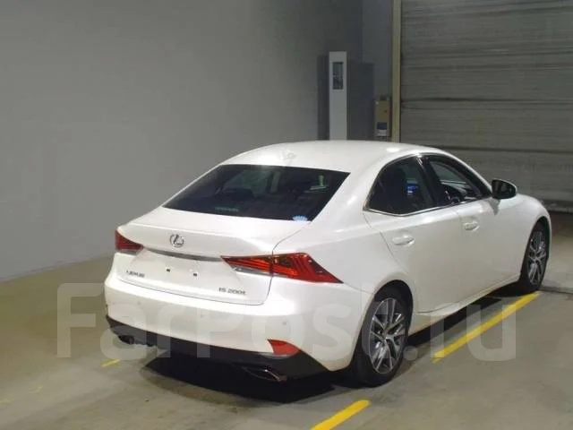 Lexus IS250 ����