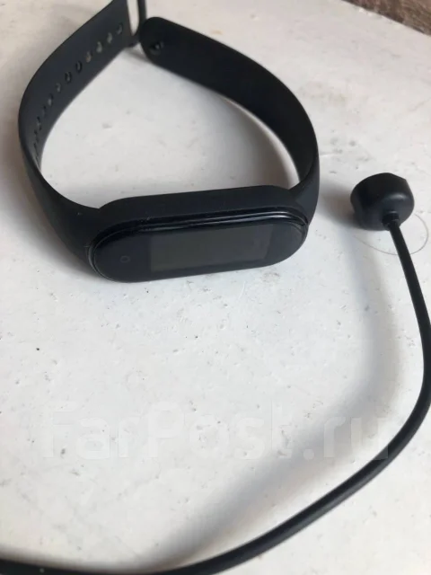 Xiaomi Mi Band 5 ����