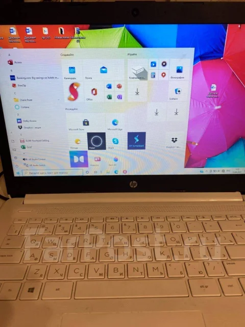 HP 14s-dq0043ur. 14", 1,1����, ��� 4 ��, ���� 256���, WiFi: 1, Bluetooth: 1, ����������� �� 11��. ����