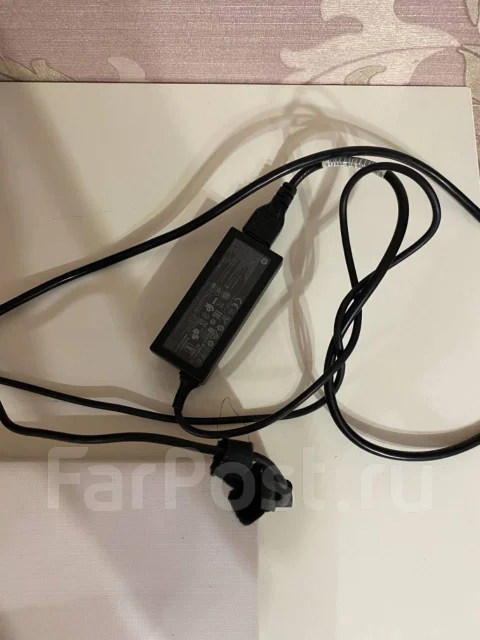 HP 14s-dq0043ur. 14", 1,1����, ��� 4 ��, ���� 256���, WiFi: 1, Bluetooth: 1, ����������� �� 11��. ����