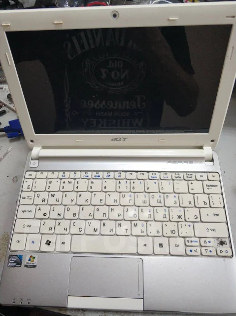 Acer Aspire One D257-N57DQws. 10.1", ���� 230���, WiFi: 1, ����������� �� 8��. ����