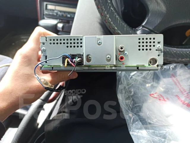 Pioneer MVH-180UB ����