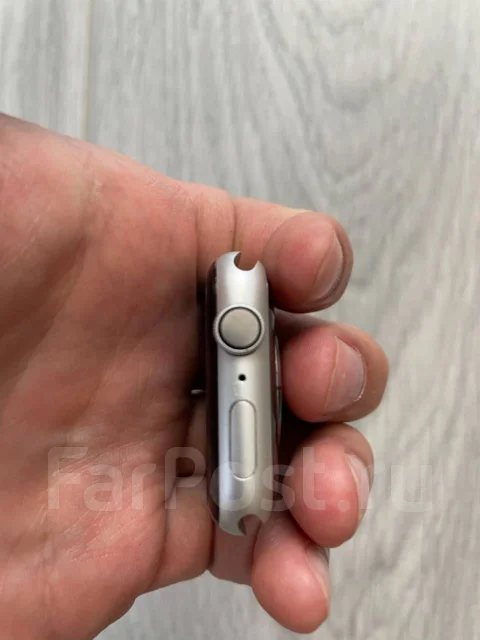Apple Watch Series 4. GPS ����
