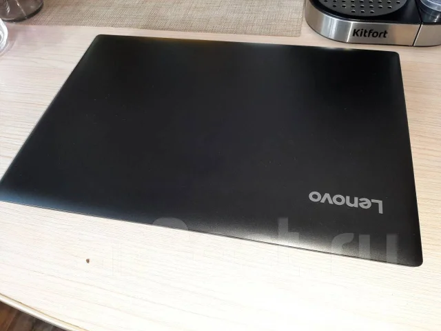 Lenovo IdeaPad 330-15AST. 15.6", 2,6����, ��� 16 ��, ���� 500���, WiFi: 1, Bluetooth: 1, ����������� �� 6��. ����