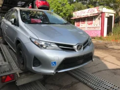 Toyota Auris. NZE181, 1NZFE ����