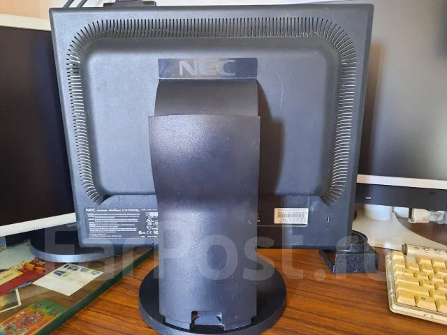 NEC. 21" ����