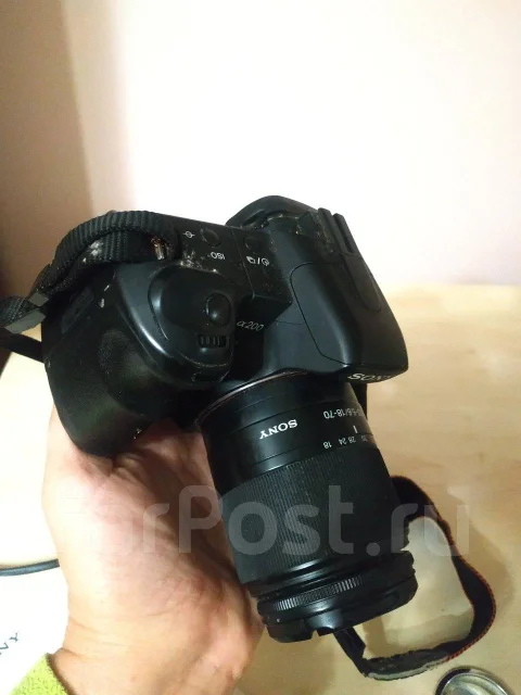 Sony Alpha DSLR-A200 ����