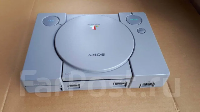 Sony PlayStation One ����