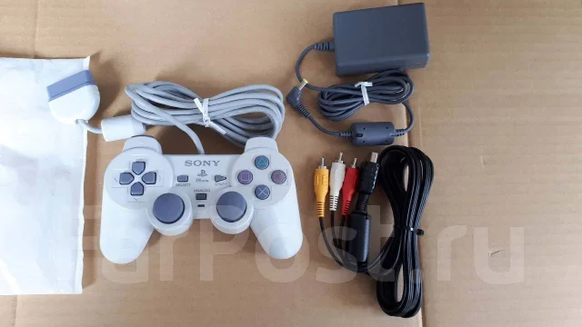 Sony PlayStation One ����