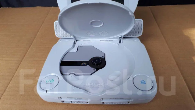 Sony PlayStation One ����