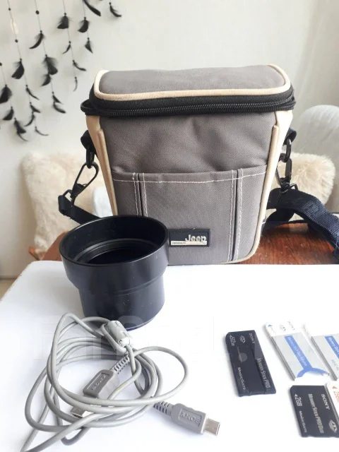 Sony Cyber-shot. 5 - 5.9 ��, ���: 12� ����