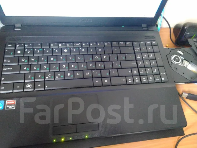 Asus X54H. 15.6", 2,3����, ��� 4 ��, ���� 500���, WiFi: 1, ����������� �� 2��. ����