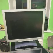 BenQ. 19" ����