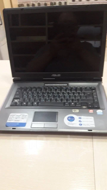 Asus X51R. 15.4", WiFi: 1 ����