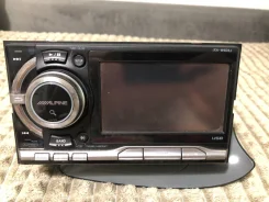 Alpine IXA-W404J ����