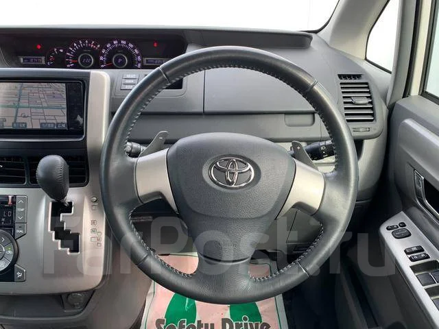 Toyota Voxy. ��������, 4wd, 2.0, ������, 45 000����. ��, ��� ���. ��� ����� �� ������������ ����