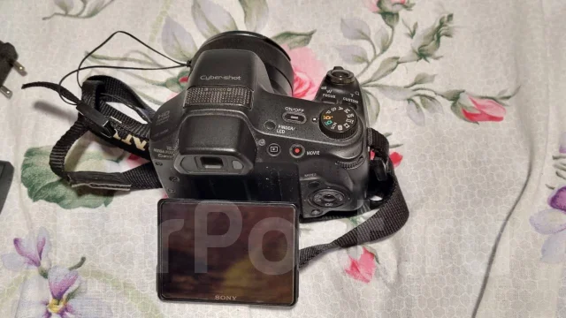 Sony Cyber-shot DSC-HX200 ����
