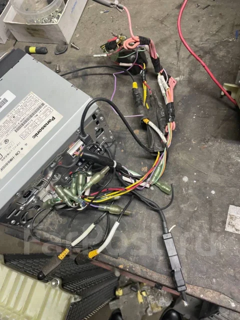 Panasonic CN-HW880D ����