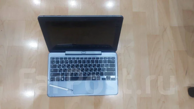 Samsung ATIV. 11.6", 1,8����, ��� 2048 ��, ���� 64���, WiFi: 1, Bluetooth: 1, ����������� �� 10��. ����