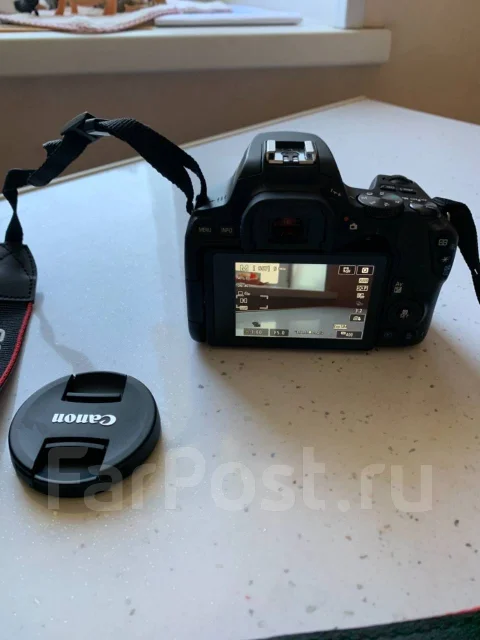 Canon EOS 250D Kit ����
