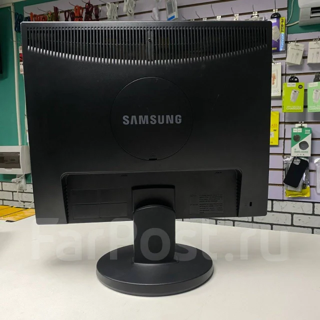 Samsung. 19" ����