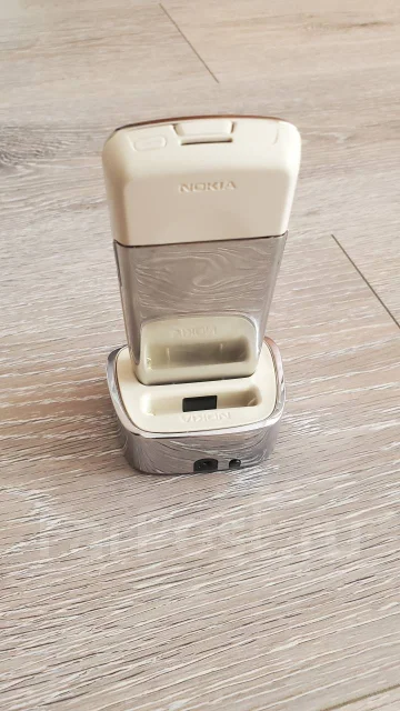Nokia 8800 Sirocco Edition. �/�, ����������� ����