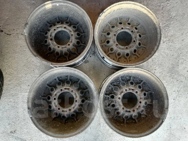 Akito. 7.0x15", 6x139.7, ET-14, �� 112���. ��� ����� �� ������������ ����